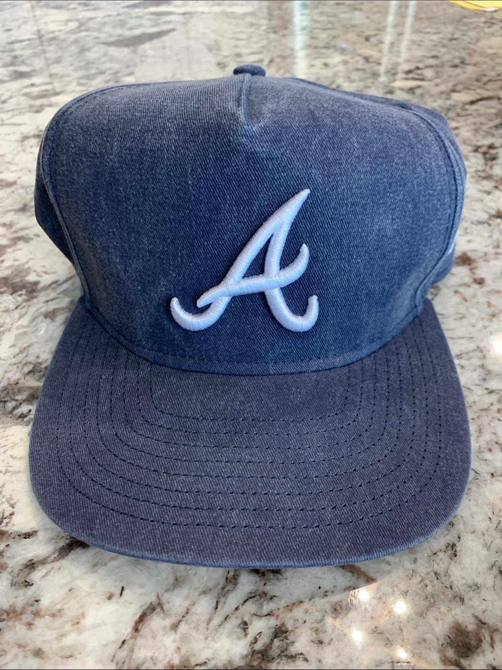 Atlanta Braves Hat Cap
Fitted Mens 7 1/8 Blue
MLB Baseball Flag Logo NEW
